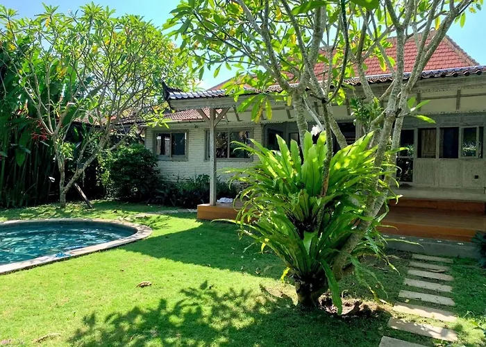 3-bedroom Private Pool Villa, 800m To Villa Canggu (Bali)