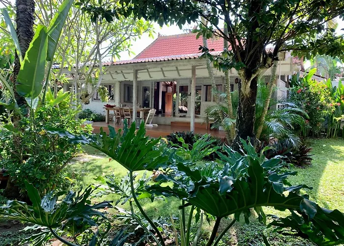 3-bedroom Private Pool Villa, 800m To