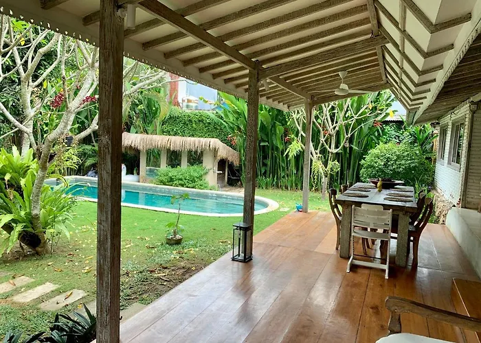 3-bedroom Private Pool Villa, 800m To Villa