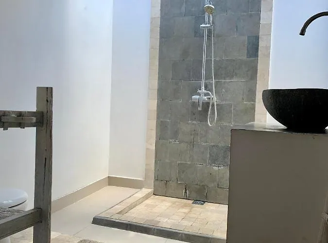 3-bedroom Private Pool Villa, 800m To Canggu (Bali)