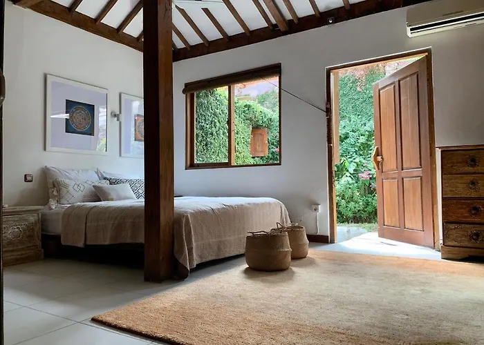 Villa 3-bedroom Private Pool Villa, 800m To Canggu (Bali)